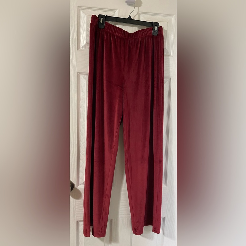 🌸 NEW Joe Fresh Burgundy Velour Pajama Set/Loungewear Set Size Large - Picture 3 of 6